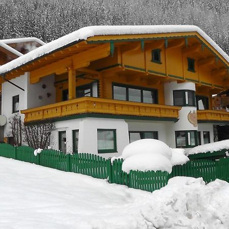 Appartementhaus Zillertal By Piaunddirk Finkenberg Bagian luar foto