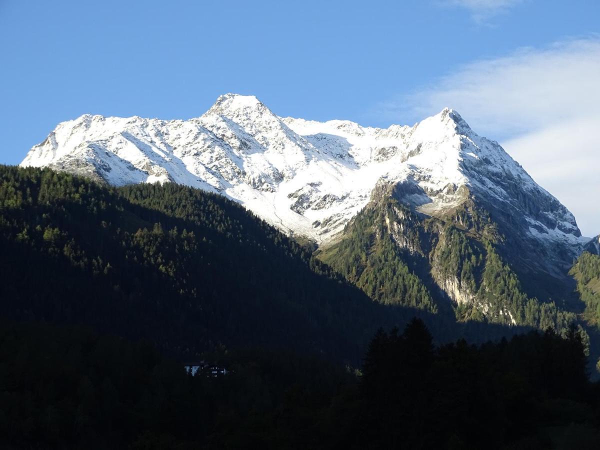 Appartementhaus Zillertal By Piaunddirk Finkenberg Bagian luar foto